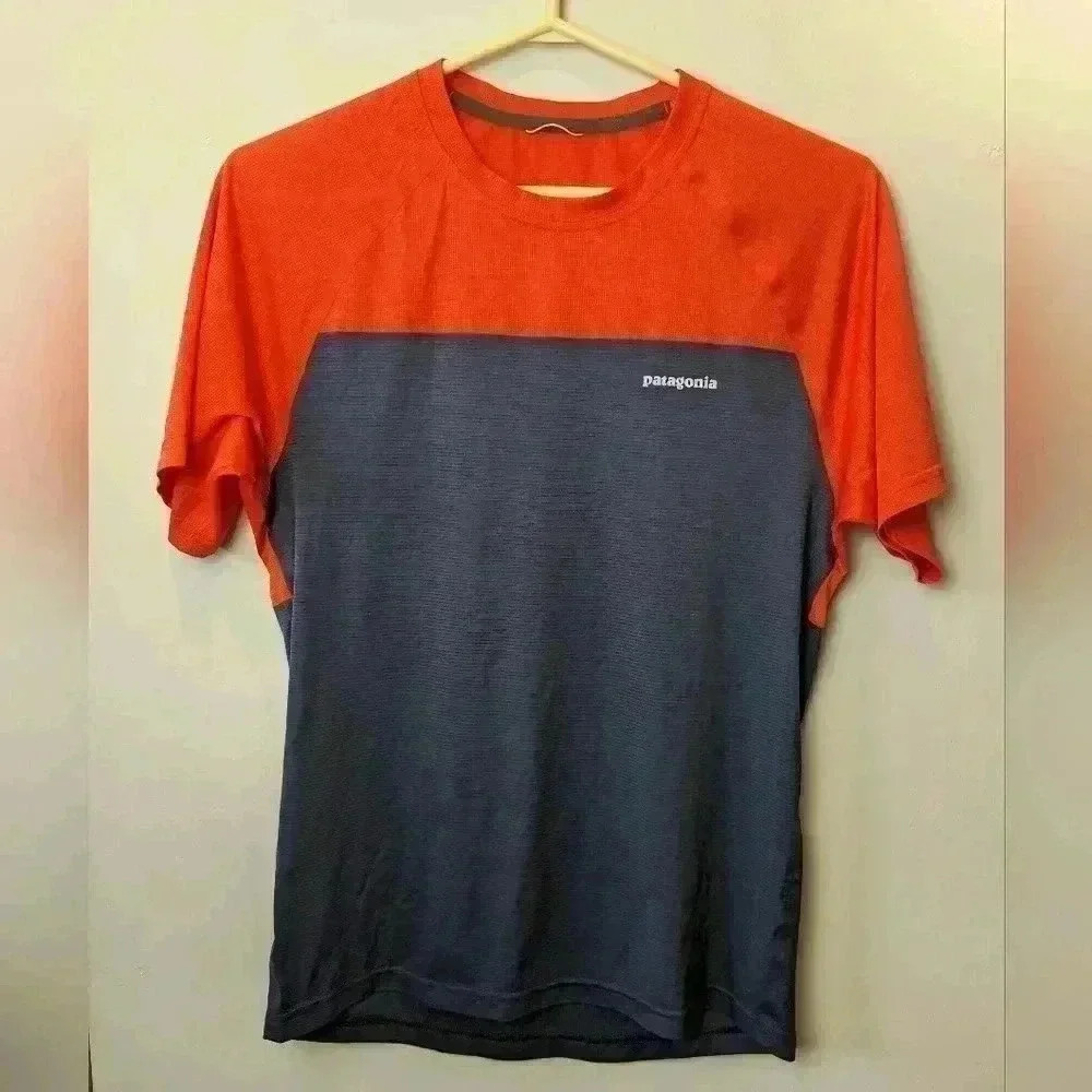 PATAGONIA Lightweight shirt size XS Men Red And Blue Activewear Outdoor